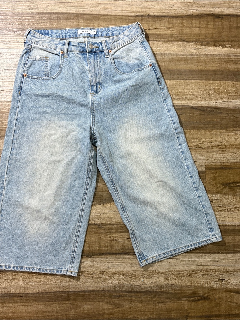 S.O.N.G Light Wash Cropped WideLeg Jeans Ankle Length Size 7/28